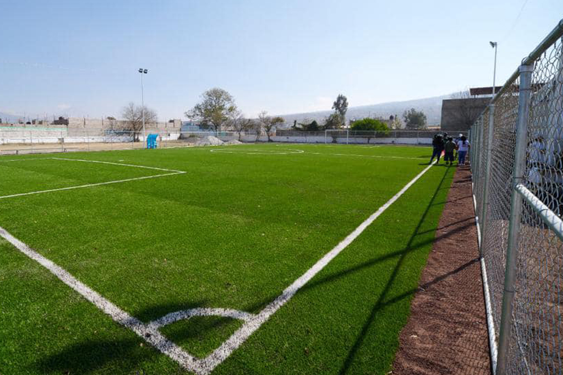 Boletín 309.-Miguel Gutiérrez entrega la rehabilitación del Multideportivo en San Pablo Atlazalpan