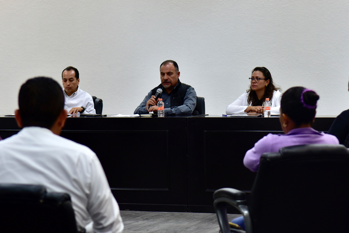 Boletín 156.-Miguel Gutiérrez se reúne con líderes de comercio semifijo para tomar acciones ante la contingencia por el  COVID-19