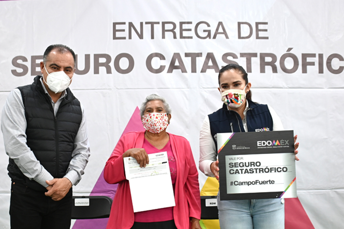Boletín 180.-Gobierno de Chalco y la Sedagro entregan apoyos para productores agropecuarios del municipio 