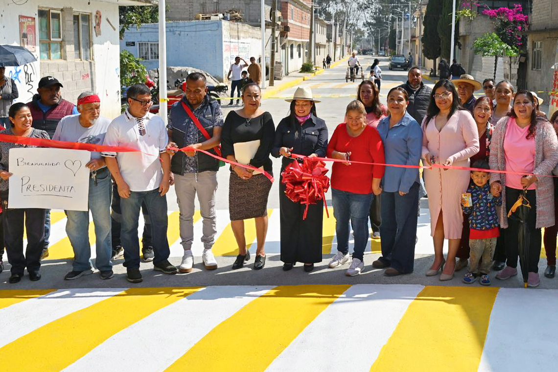 Boletín 113.-  Abigail Sánchez entrega pavimentación en Nueva San isidro