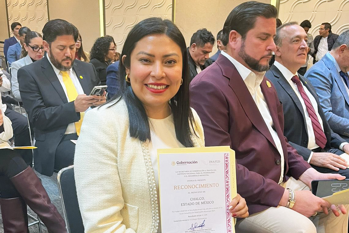 Boletín 116.- Abigail Sánchez recibe reconocimiento nacional del INAFED